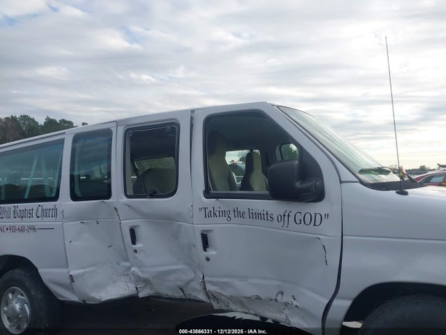 Ford E-350 Xlt