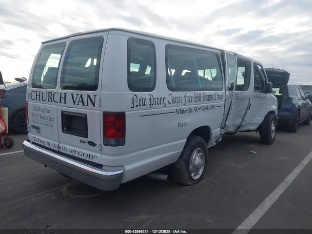 Ford E-350 Xlt
