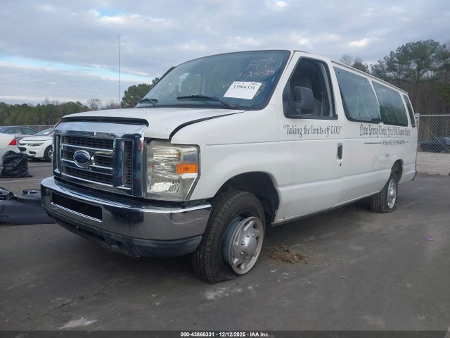 Ford E-350 Xlt
