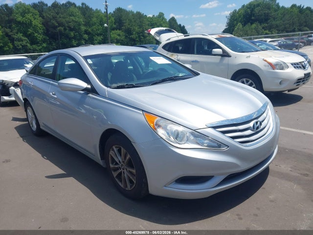 Salvage Hyundai SONATA Image