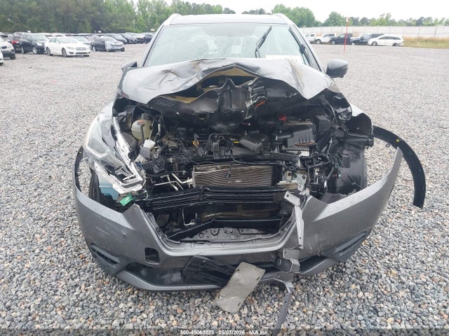 Nissan Kicks Sr