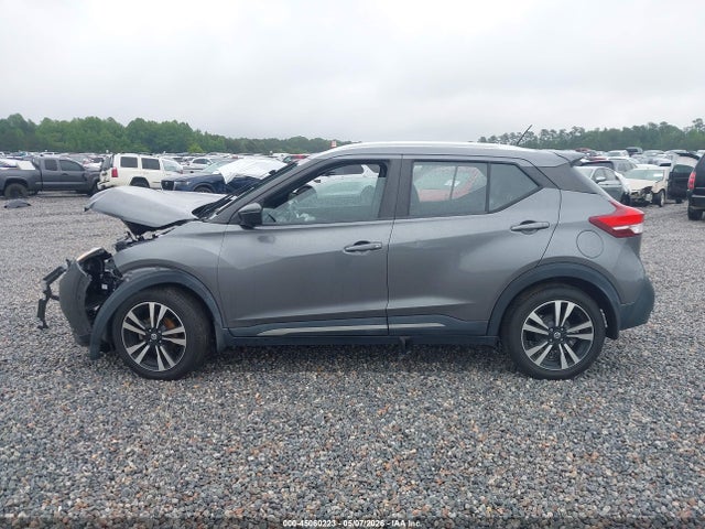 Nissan Kicks Sr