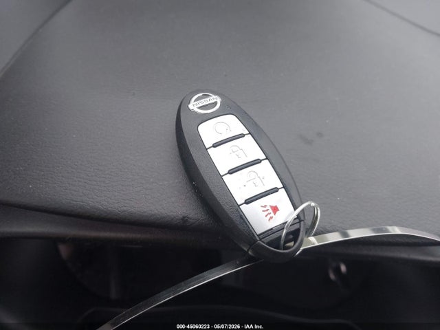 Nissan Kicks Sr