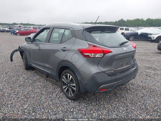 Nissan Kicks Sr
