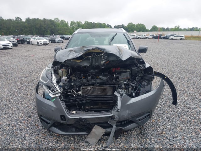 Nissan Kicks Sr