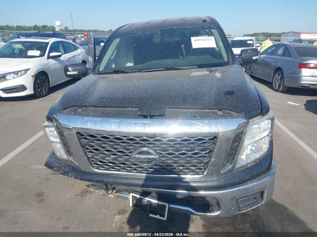 Nissan Titan Sv