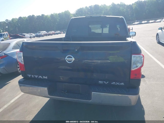 Nissan Titan Sv