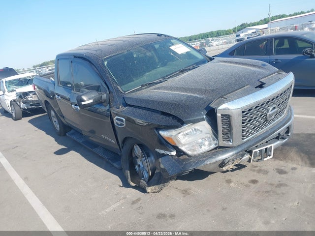 Salvage Nissan Titan Image