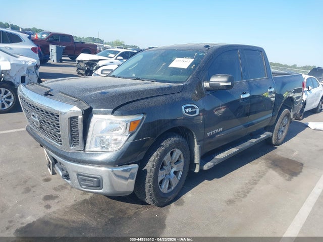 Nissan Titan Sv