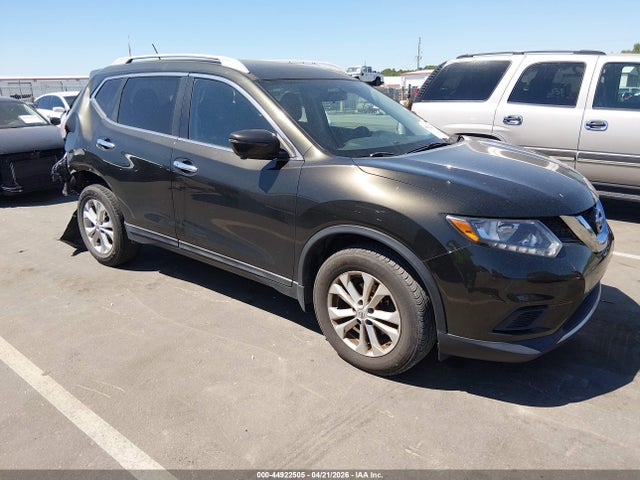Salvage Nissan Rogue Image