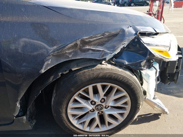 Toyota Camry Le