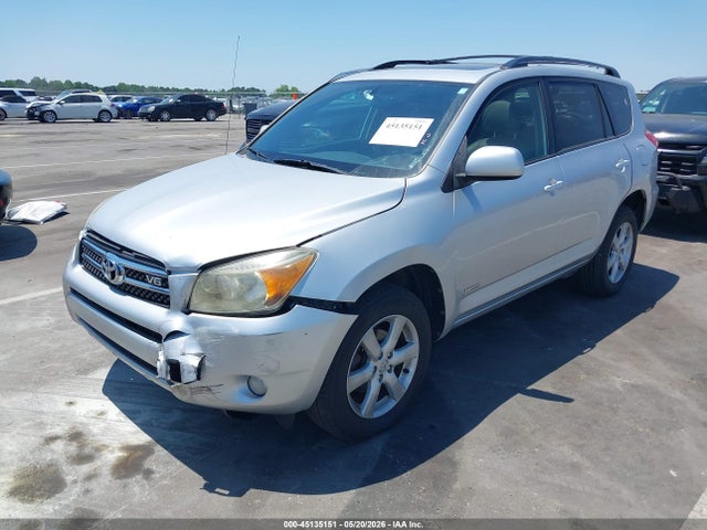 Toyota RAV4 Limited V6