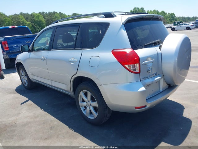Toyota RAV4 Limited V6