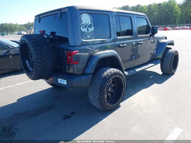 Jeep Wrangler Sahara 4x4