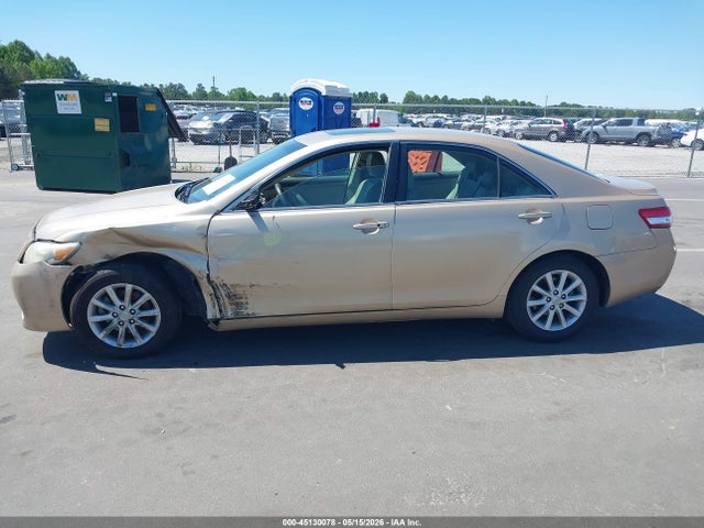 Toyota Camry Xle V6