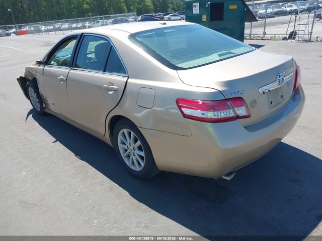 Toyota Camry Xle V6