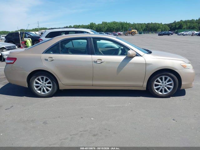Toyota Camry Xle V6