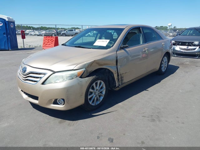 Toyota Camry Xle V6