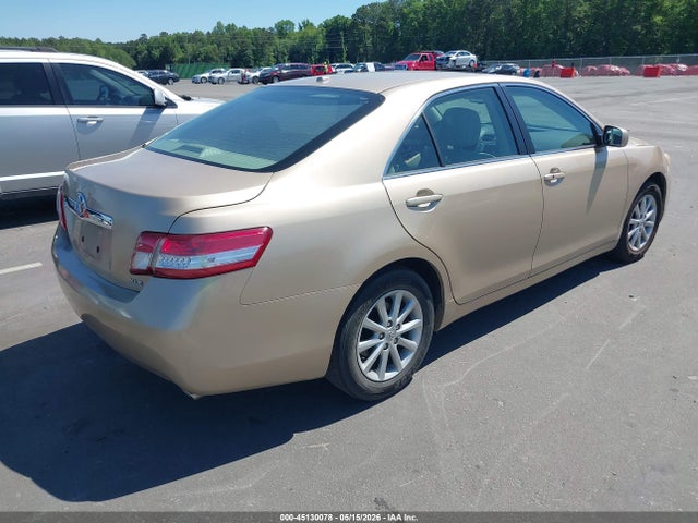 Toyota Camry Xle V6