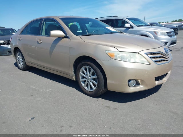 Salvage Toyota Camry Image