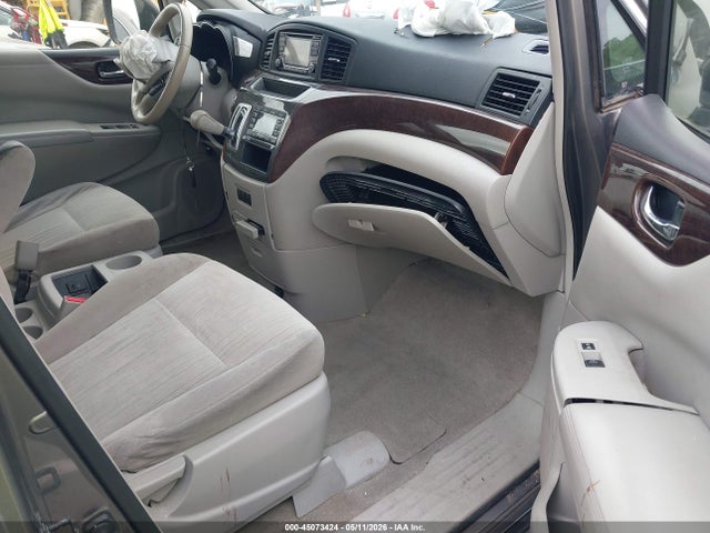 Nissan Quest