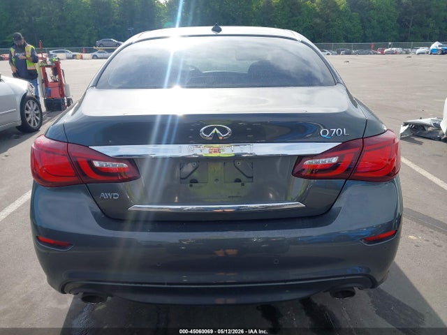 INFINITI Q70L 3.7x