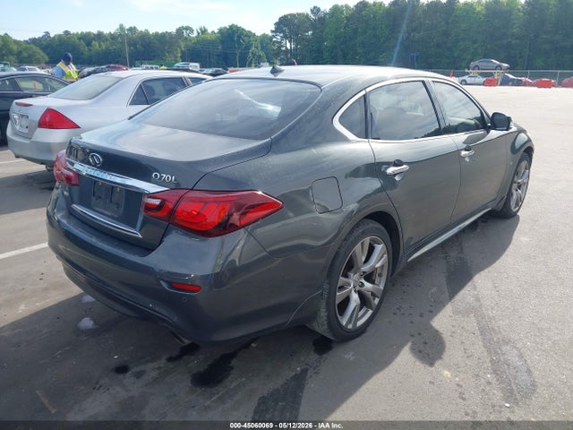 INFINITI Q70L 3.7x