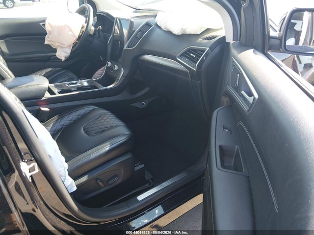 Ford Edge Titanium