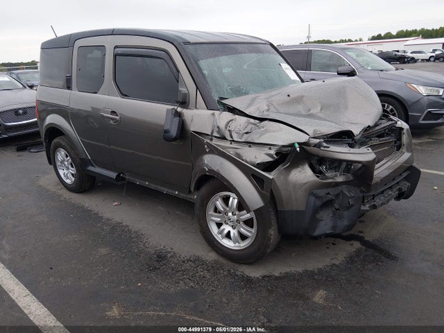 Salvage Honda Element Image