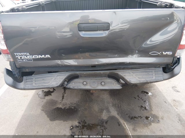 Toyota Tacoma Base V6