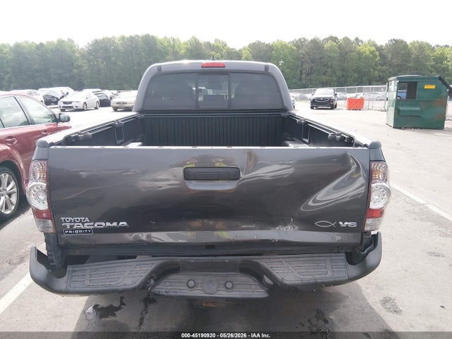 Toyota Tacoma Base V6
