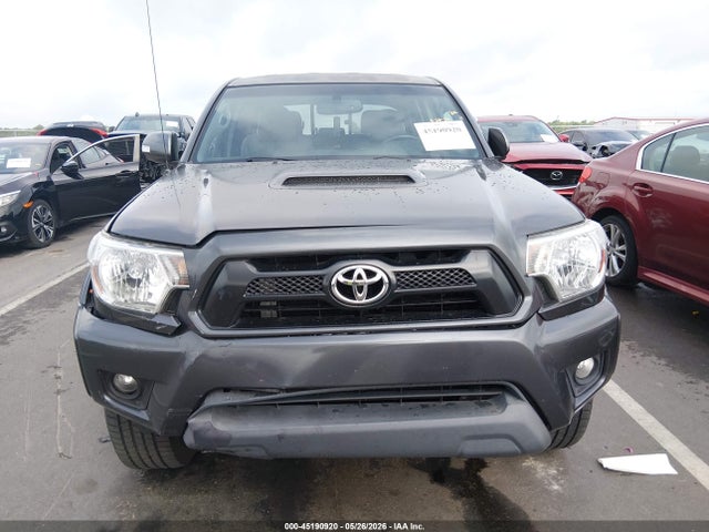 Toyota Tacoma Base V6