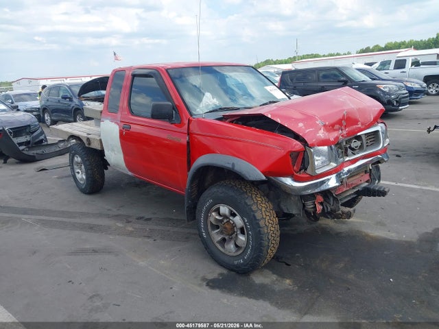 Salvage Nissan Frontier Image