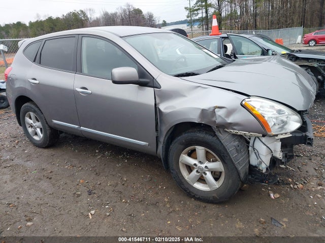 Salvage Nissan Rogue Image