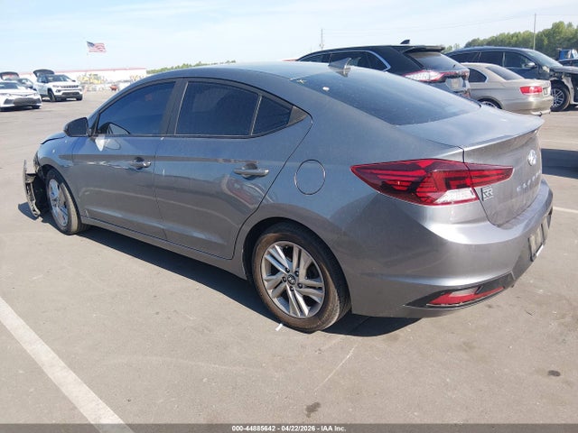 Hyundai ELANTRA Sel