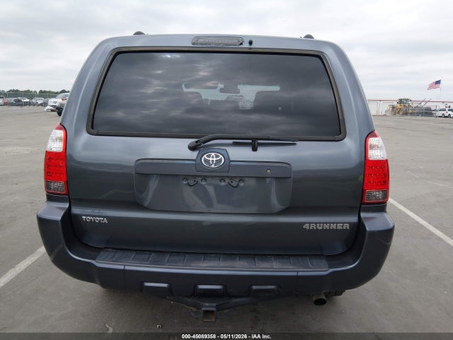 Toyota 4Runner Sport V6