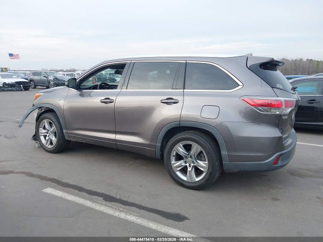 Toyota Highlander Limited V6