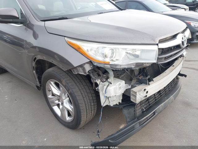 Toyota Highlander Limited V6