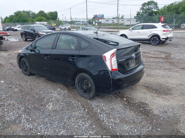Toyota Prius Three