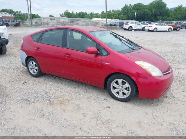 Salvage Toyota Prius Image