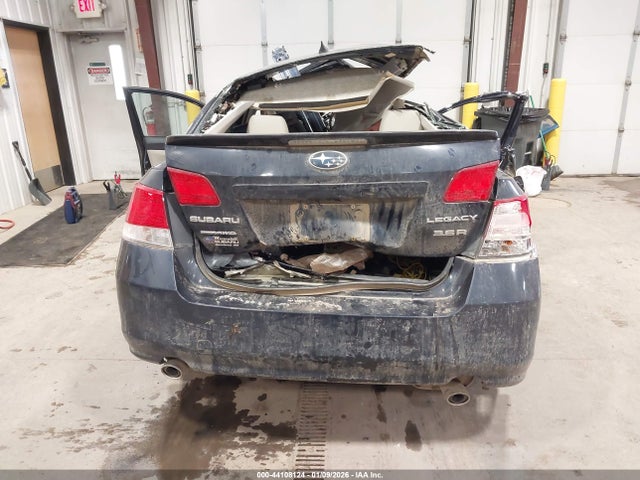 Subaru Legacy 3.6r Limited