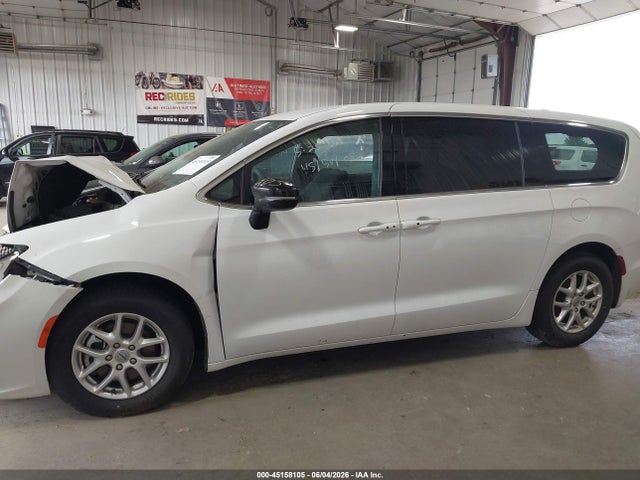 Chrysler Pacifica Touring