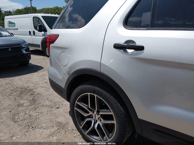 Ford Explorer Sport