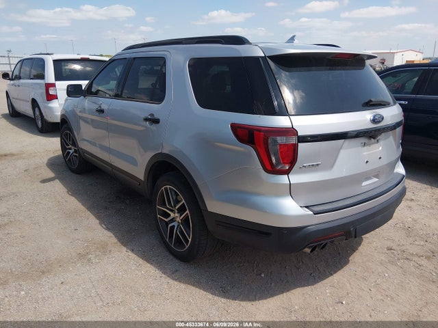 Ford Explorer Sport