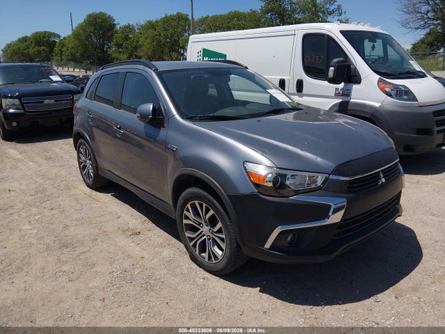 Salvage Mitsubishi Outlander Image