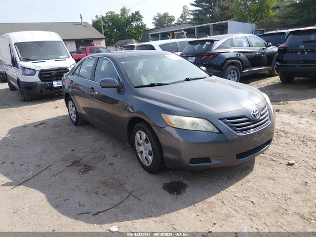 Salvage Toyota Camry Image