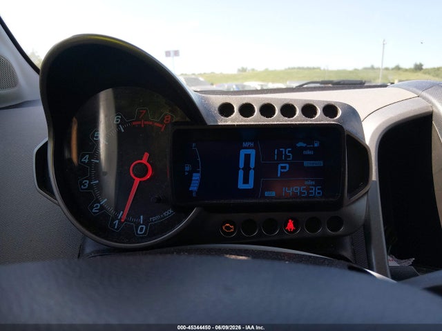 Chevrolet Sonic 2lz