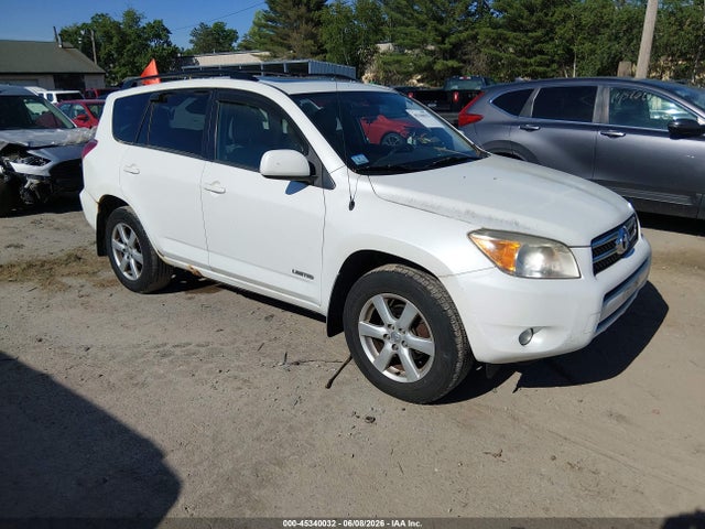 Salvage Toyota RAV4 Image