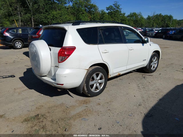 Toyota RAV4 Limited V6