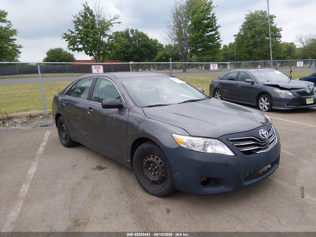 Salvage Toyota Camry Image